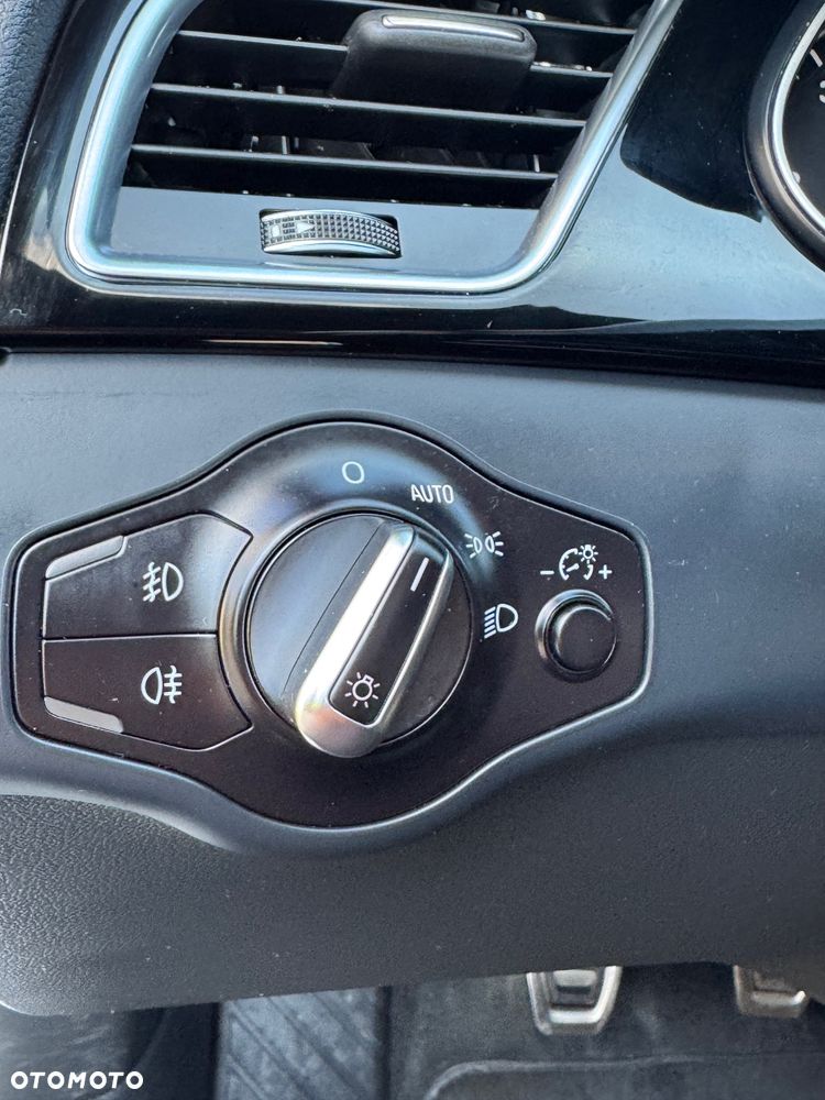 Audi A4 Avant 2.0 TDI DPF clean diesel quattro S line Sportpaket - 16