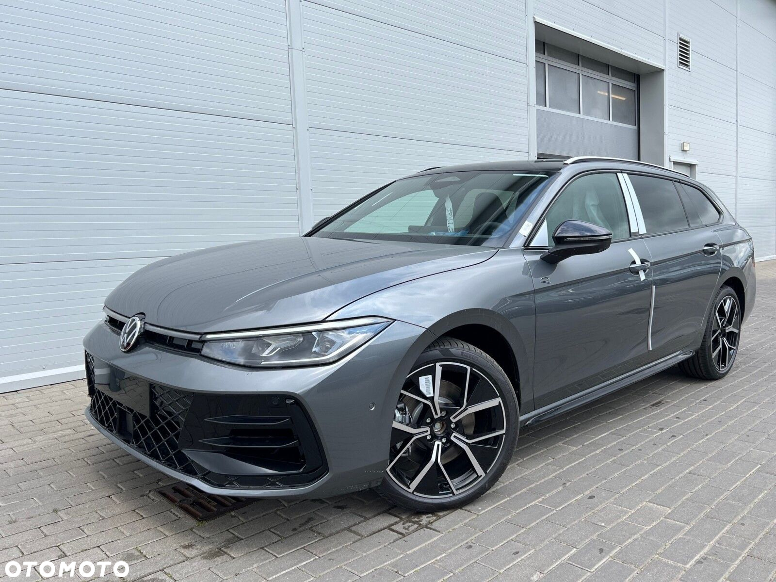 Volkswagen Passat - 2