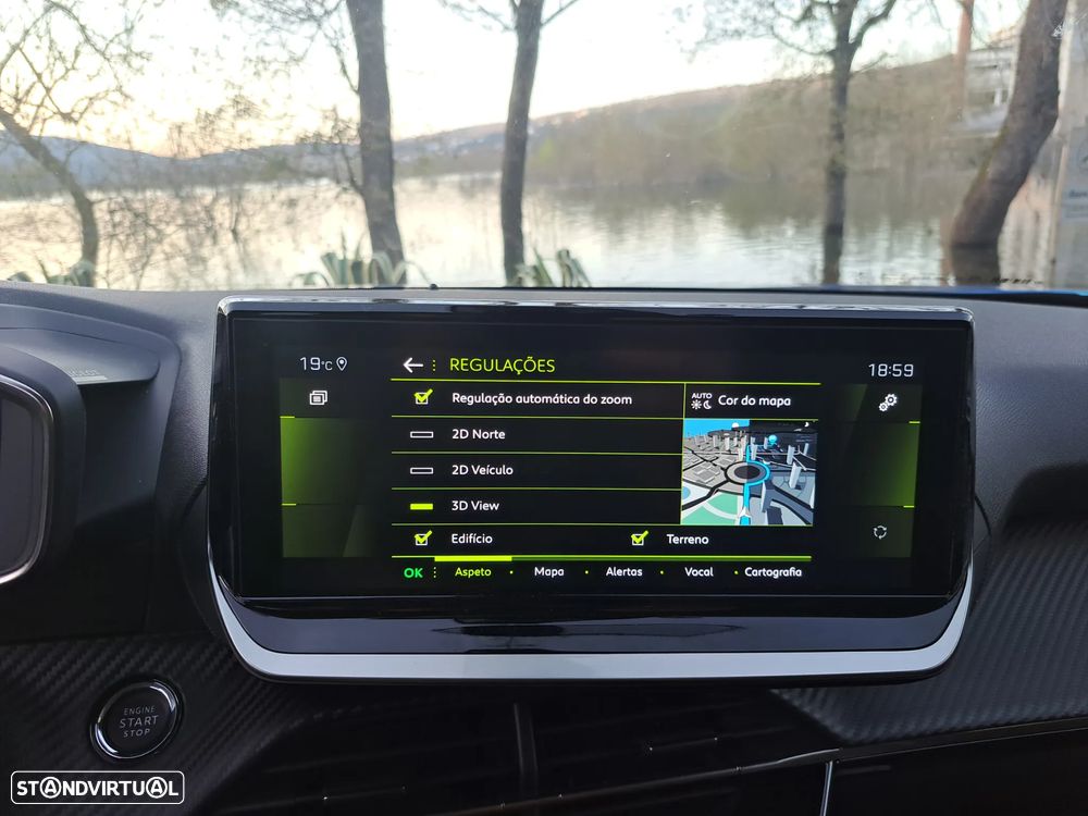 Peugeot 2008 1.5 BlueHDi Allure Pack EAT8 - 29