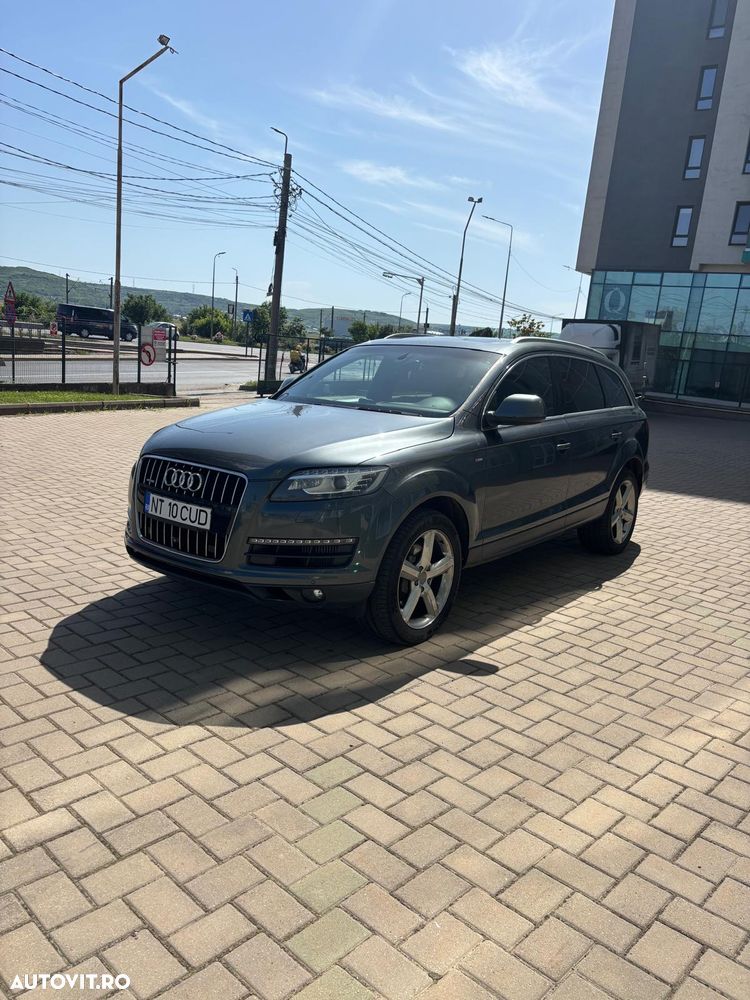 Audi Q7 - 1