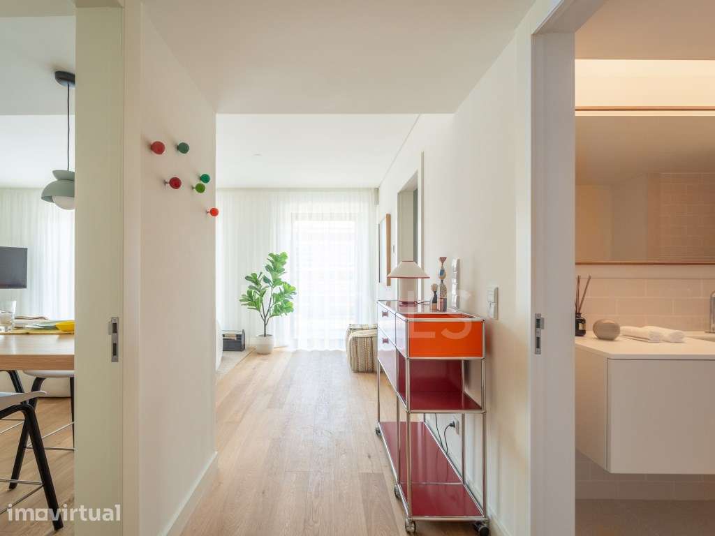 Apartamento T2 com área exterior e vista sobre o Rio Douro - Grande imagem: 5/81