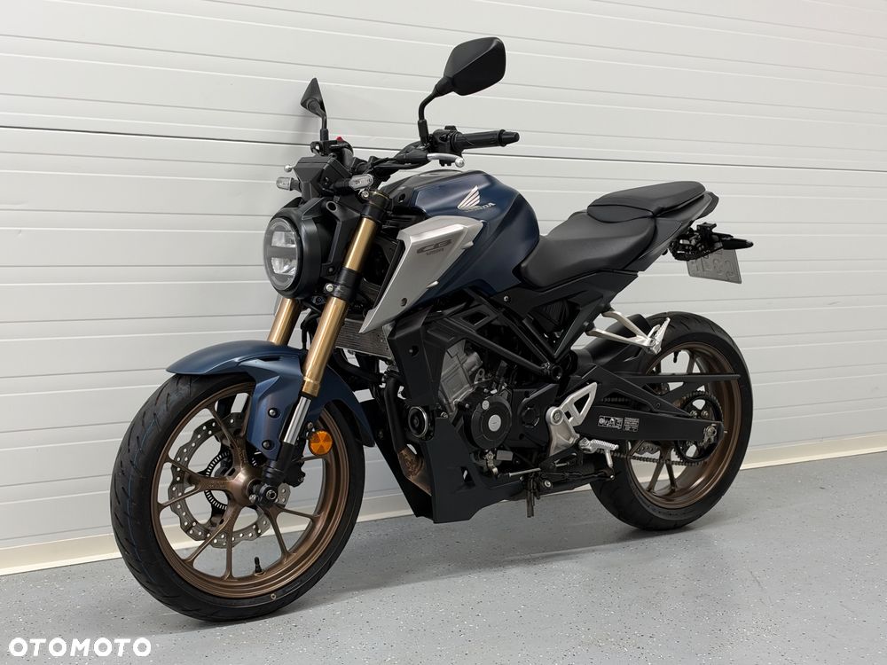 Honda CB - 18