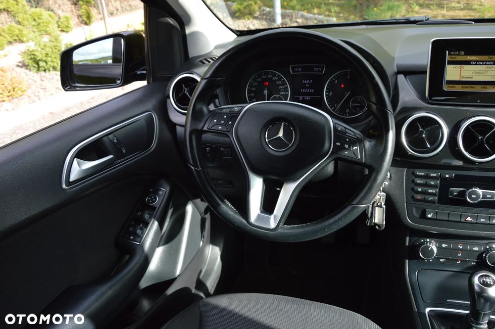Mercedes-Benz Klasa B 180 CDI (BlueEFFICIENCY) - 23