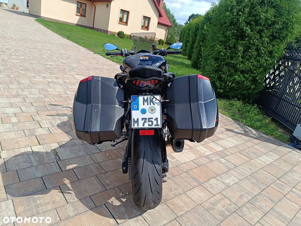 Kawasaki Ninja 1000 SX - 8