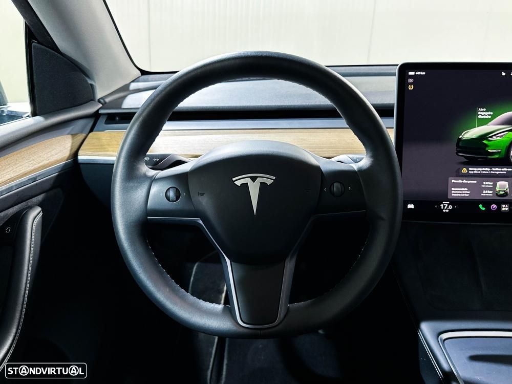 Tesla Model Y Long Range Dual Motor AWD - 22