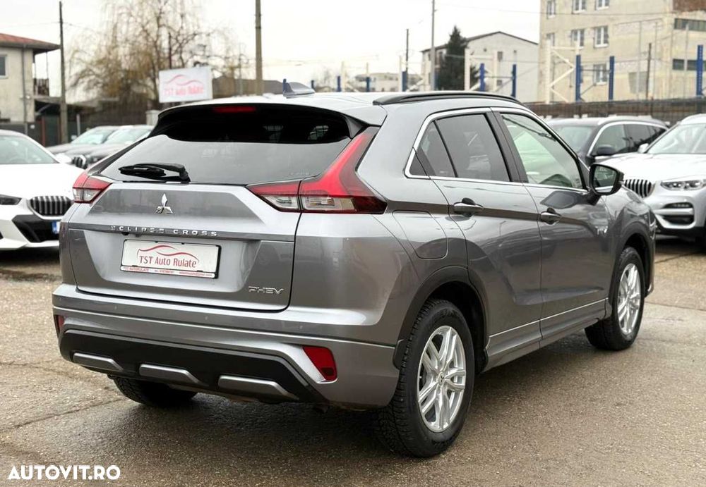 Mitsubishi Eclipse-Cross - 8