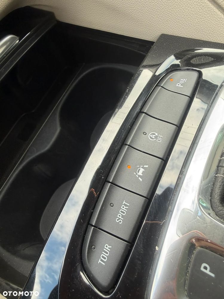 Opel Insignia - 31