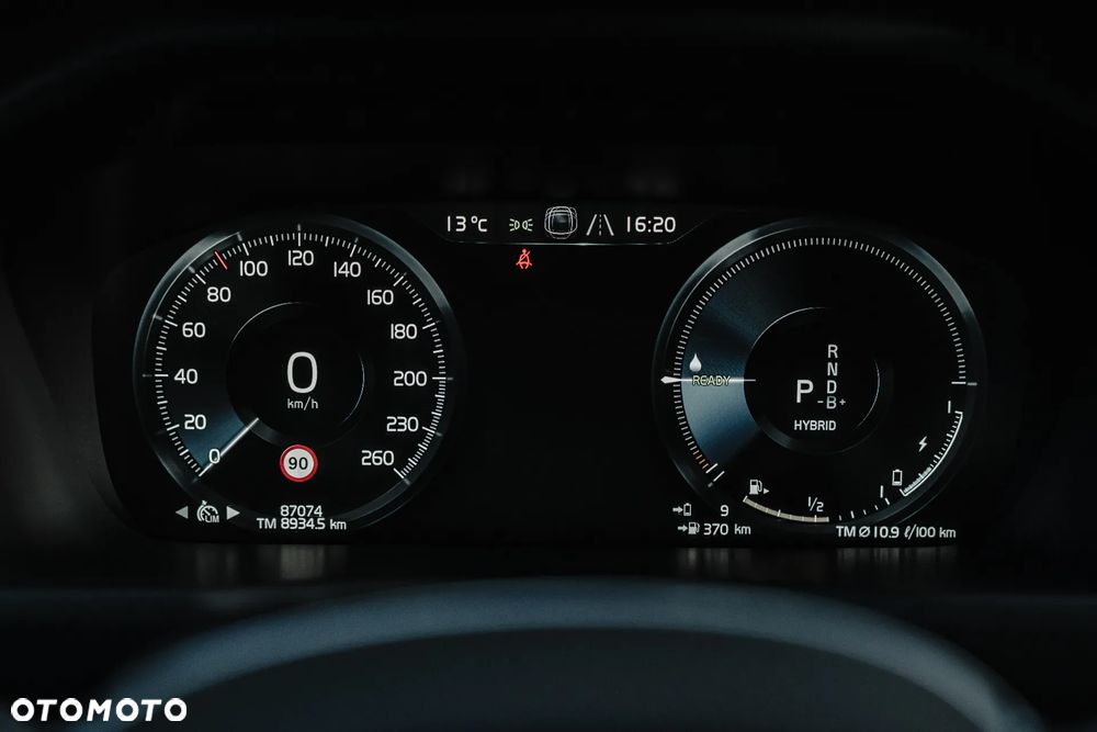 Volvo XC 90 T8 AWD Twin Engine Geartronic RDesign - 25