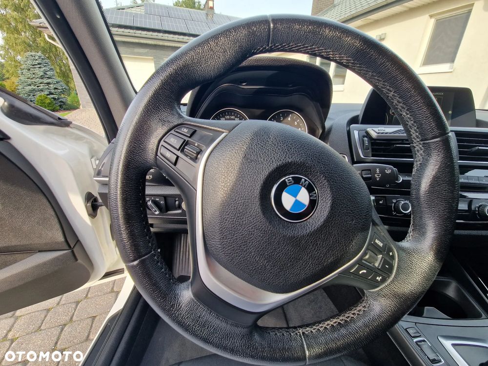 BMW Seria 1 118i - 10