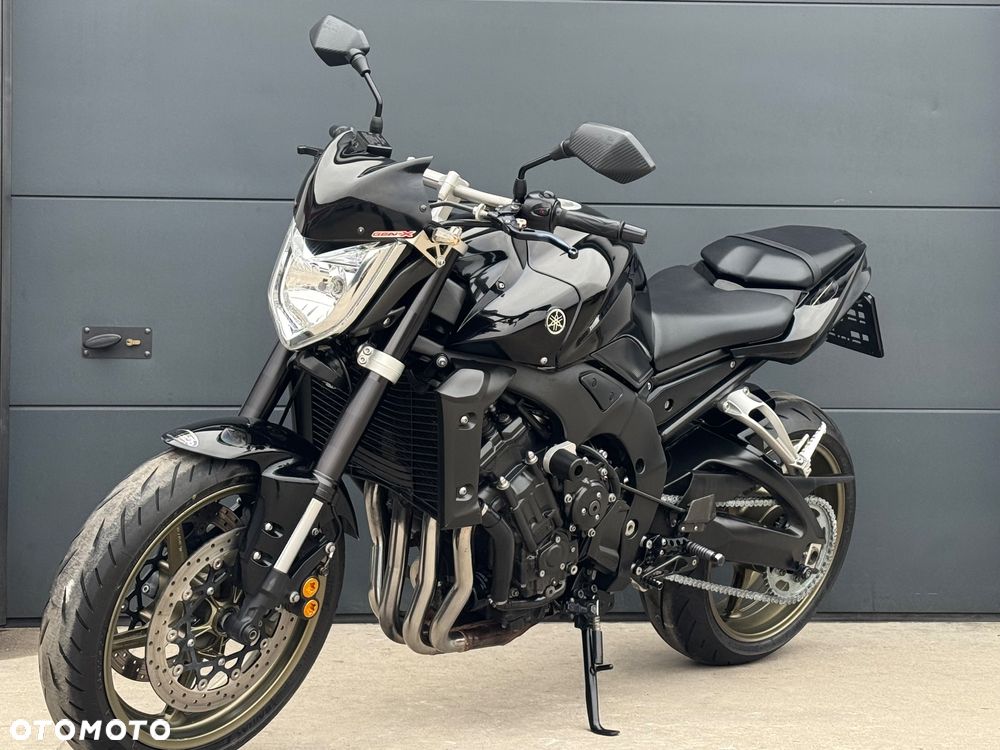 Yamaha FZ - 21