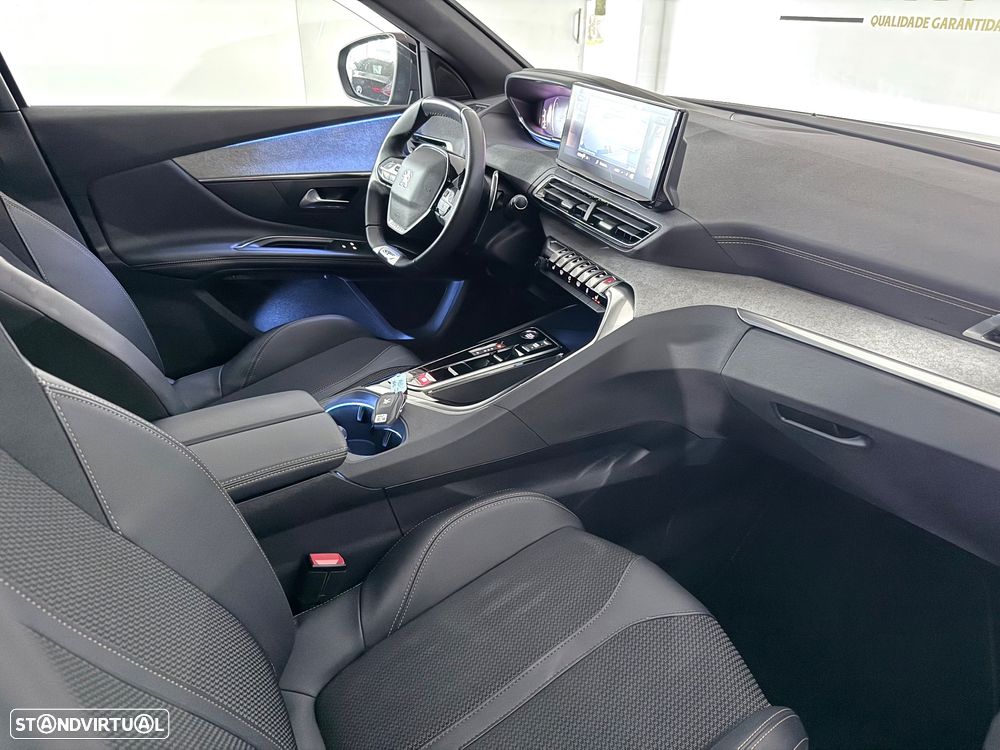 Peugeot 3008 1.2 PureTech GT Pack EAT8 - 16