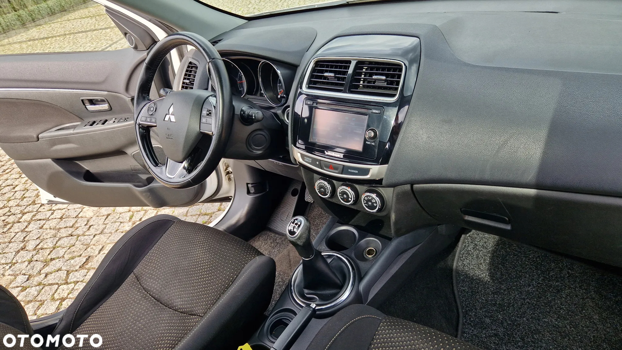 Mitsubishi ASX 1.6 Invite Navi - 27