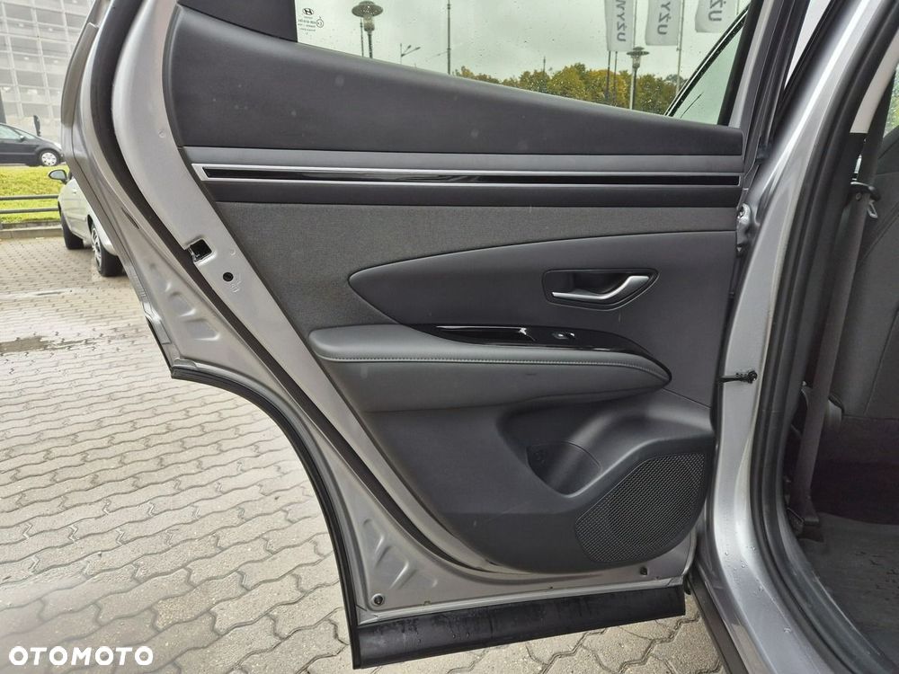 Hyundai Tucson 1.6 T-GDi HEV Smart 2WD - 24