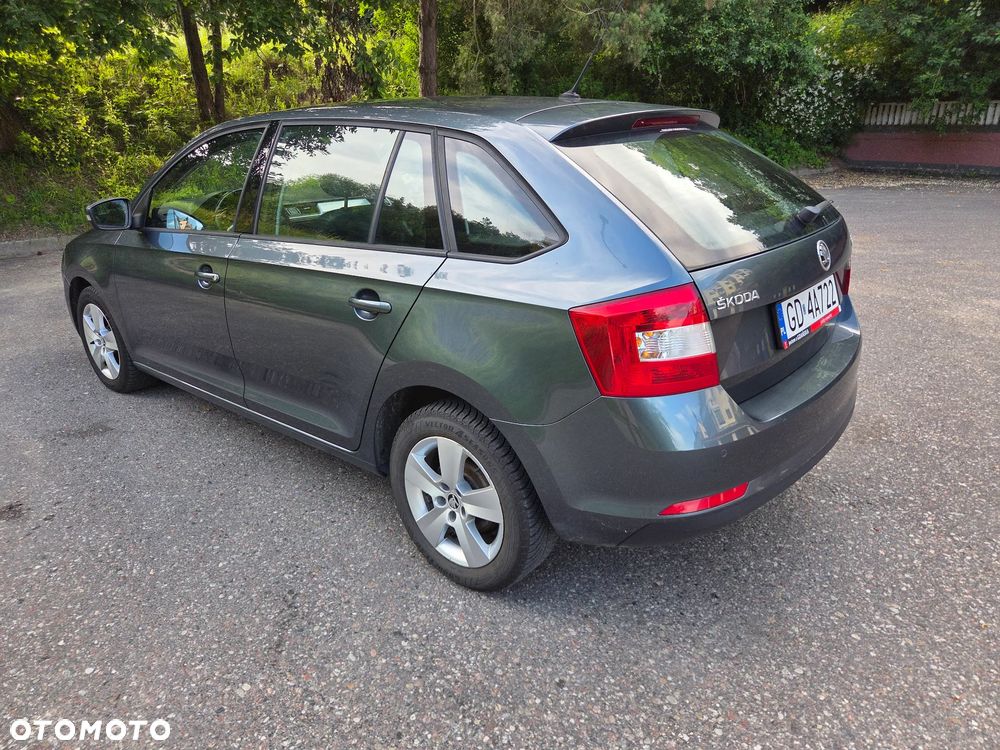 Skoda RAPID 1.2 TSI Ambition - 33