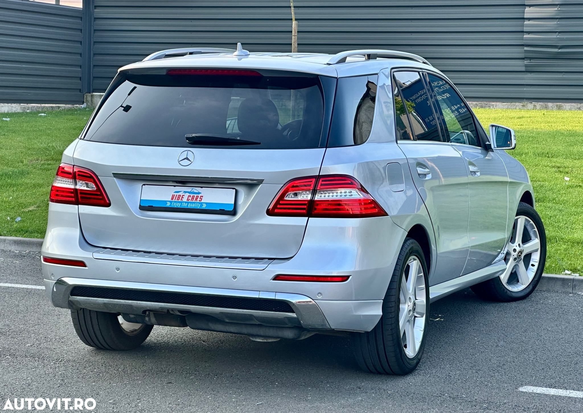Mercedes-Benz ML 250 BlueTec 4MATIC Aut - 3