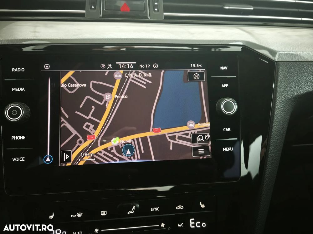 Volkswagen Passat - 15