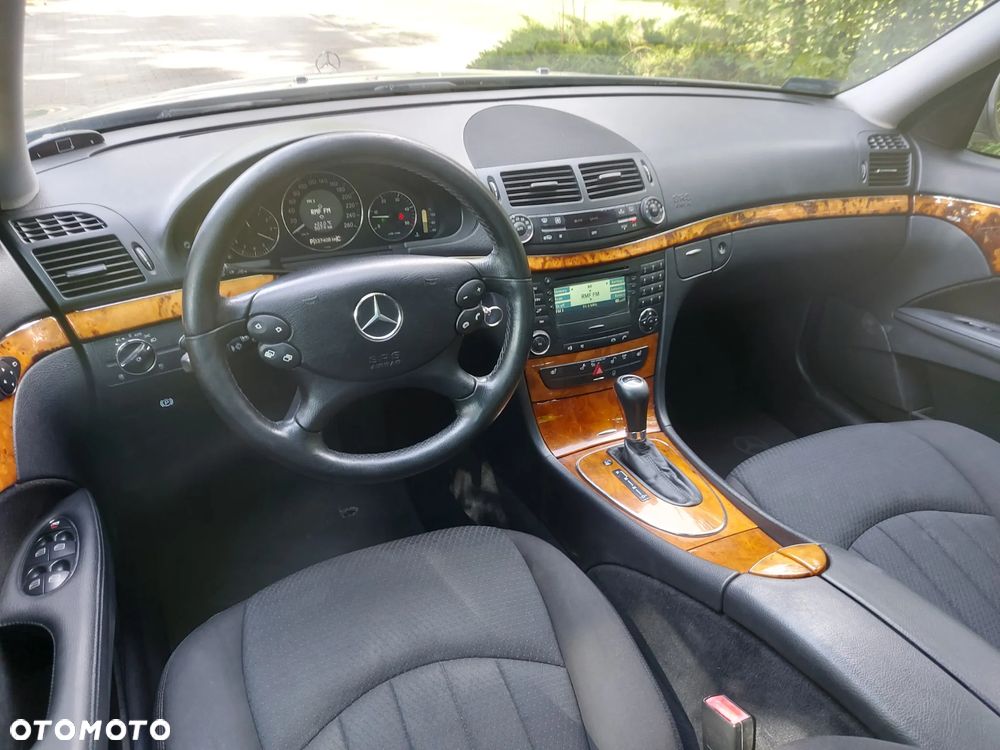 Mercedes-Benz Klasa E - 17