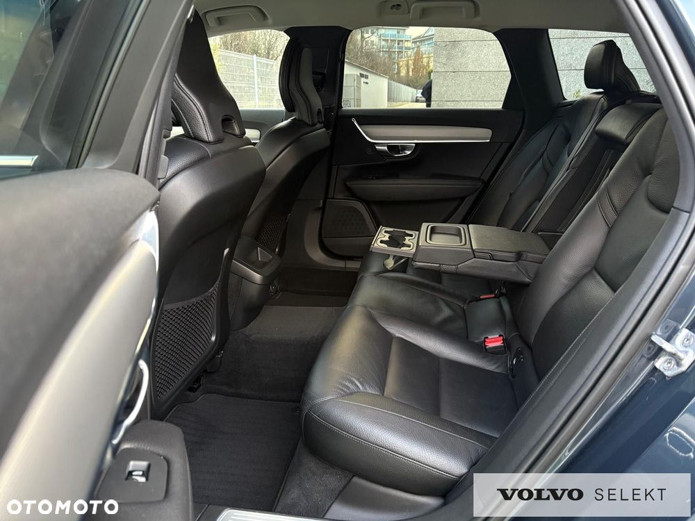 Volvo V90 - 16
