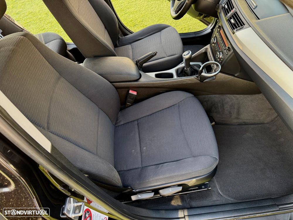 BMW X1 20 d sDrive Pack M - 34