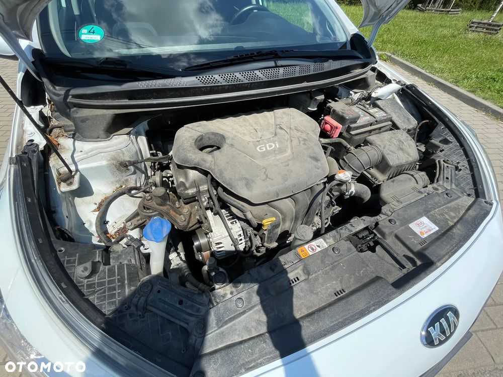 Kia Ceed 1.6 GDI ISG UEFA EURO 2016 - 31