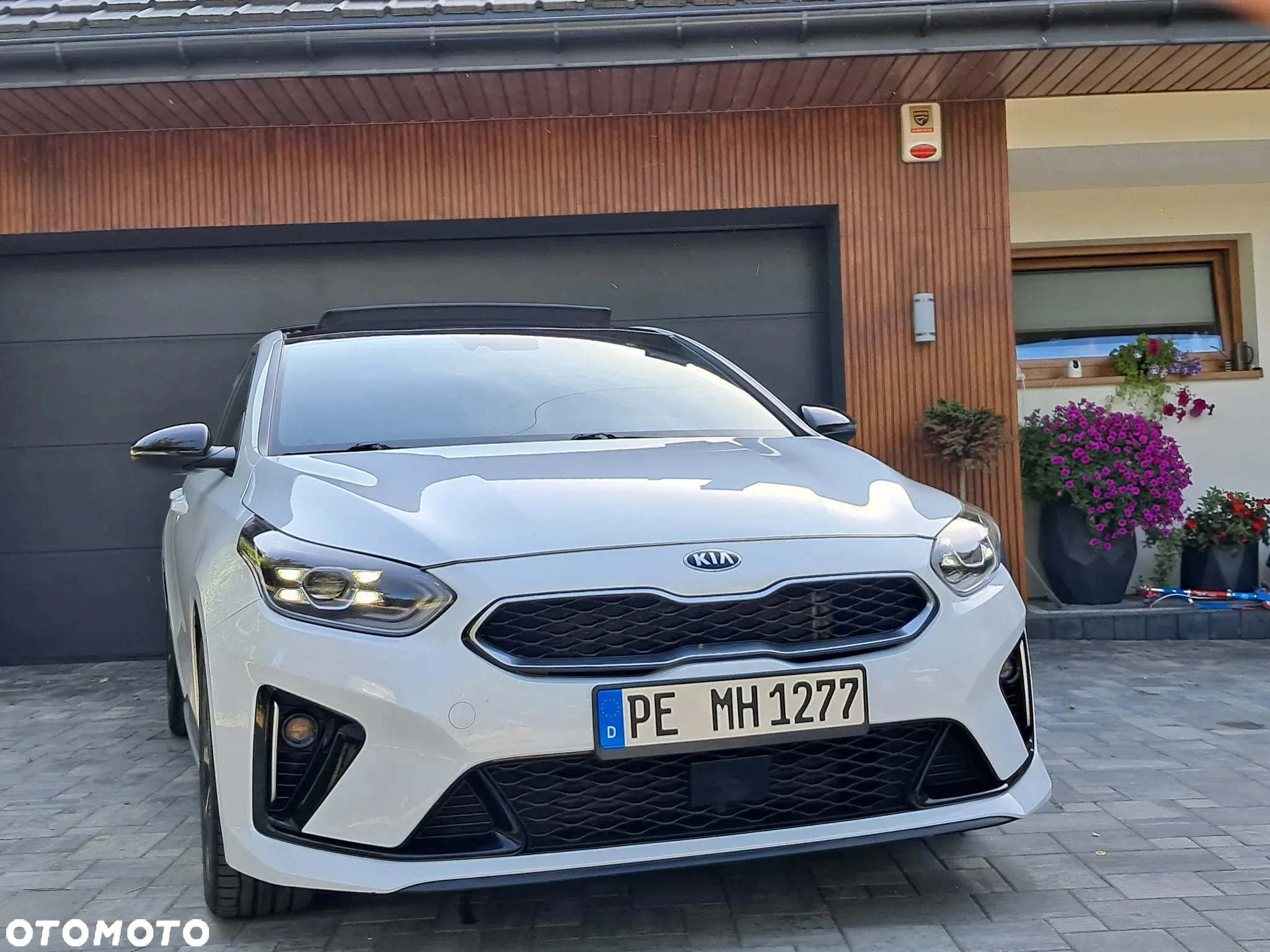 Kia ProCeed 1.5 T-GDI GT Line - 3