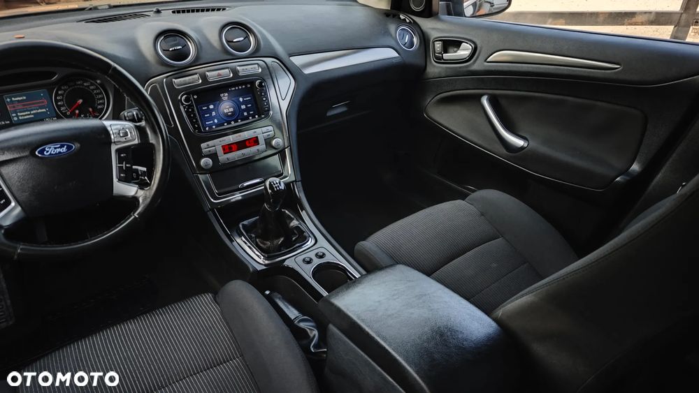 Ford Mondeo 2.0 Titanium - 14