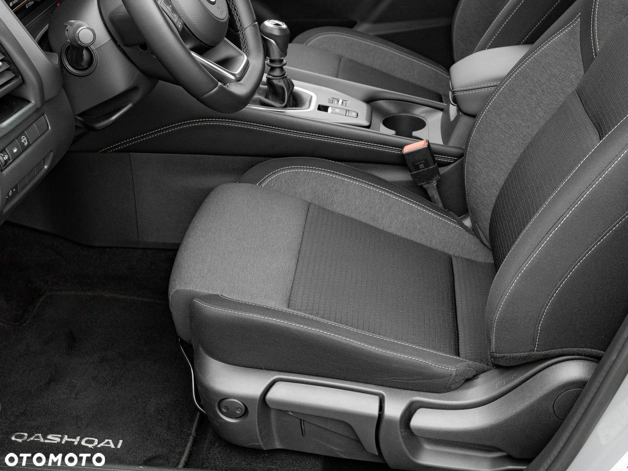 Nissan Qashqai - 14