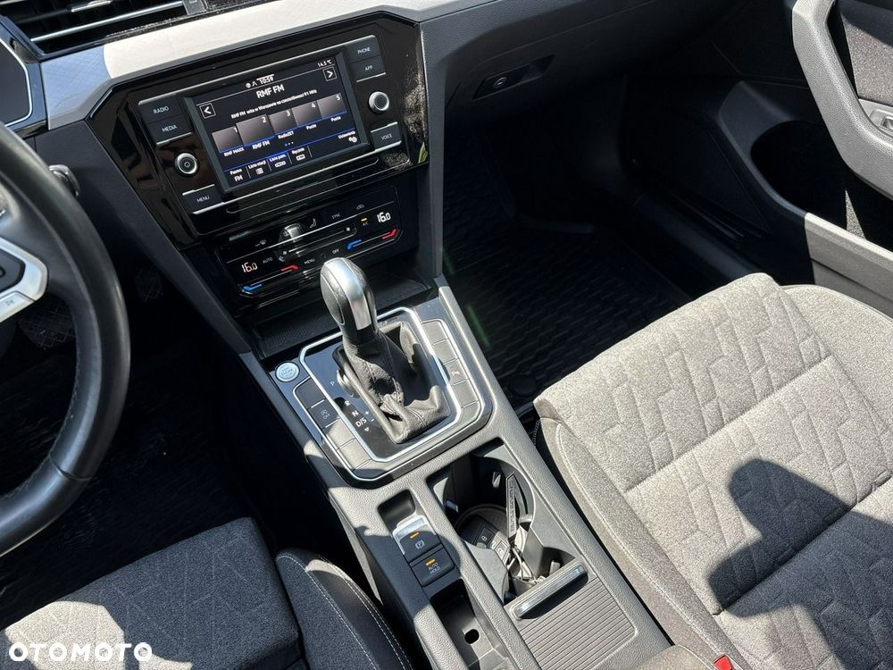 Volkswagen Passat 1.5 TSI EVO Business DSG - 14