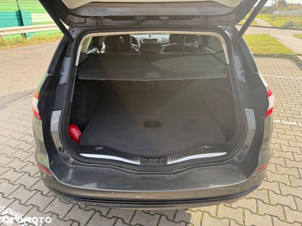 Ford Mondeo - 16