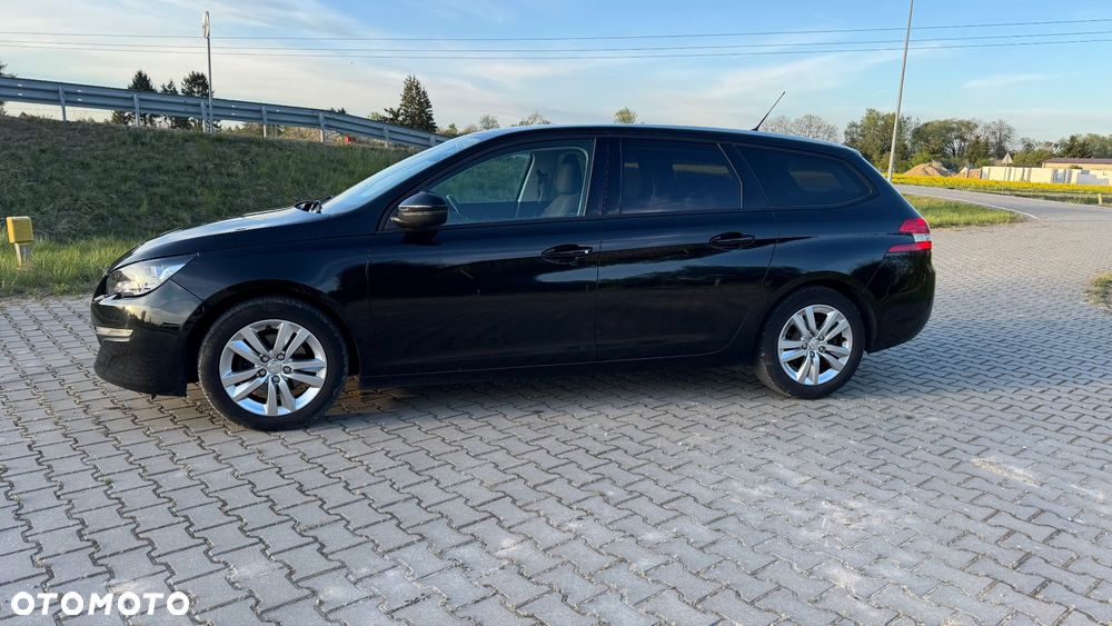 Peugeot 308 1.6 BlueHDi Allure S&S - 6