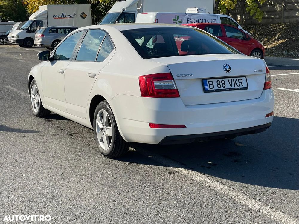 Skoda Octavia - 3