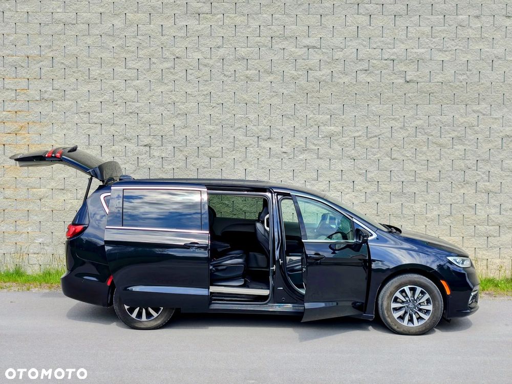 Chrysler Pacifica - 9