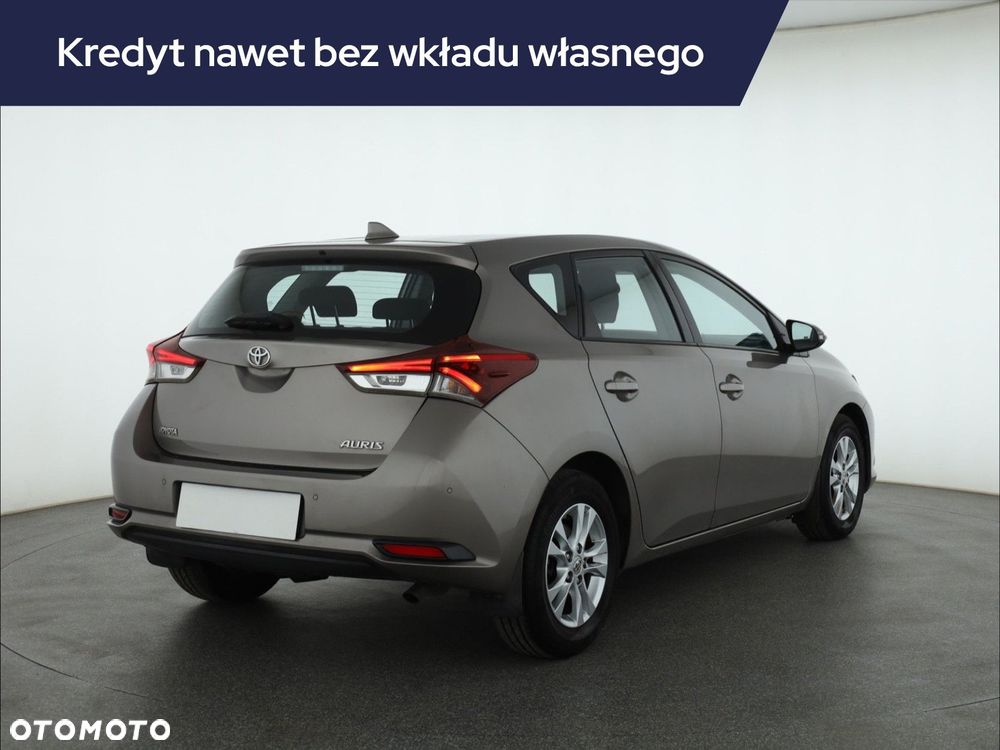 Toyota Auris - 7