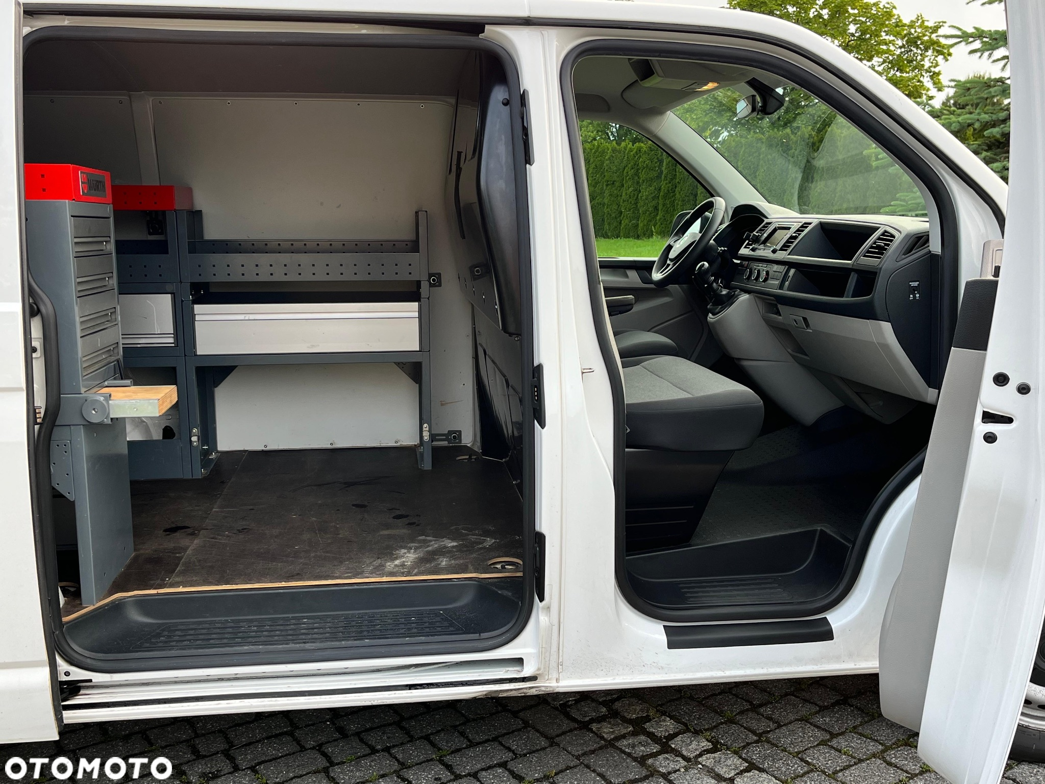 Volkswagen Transporter - 18
