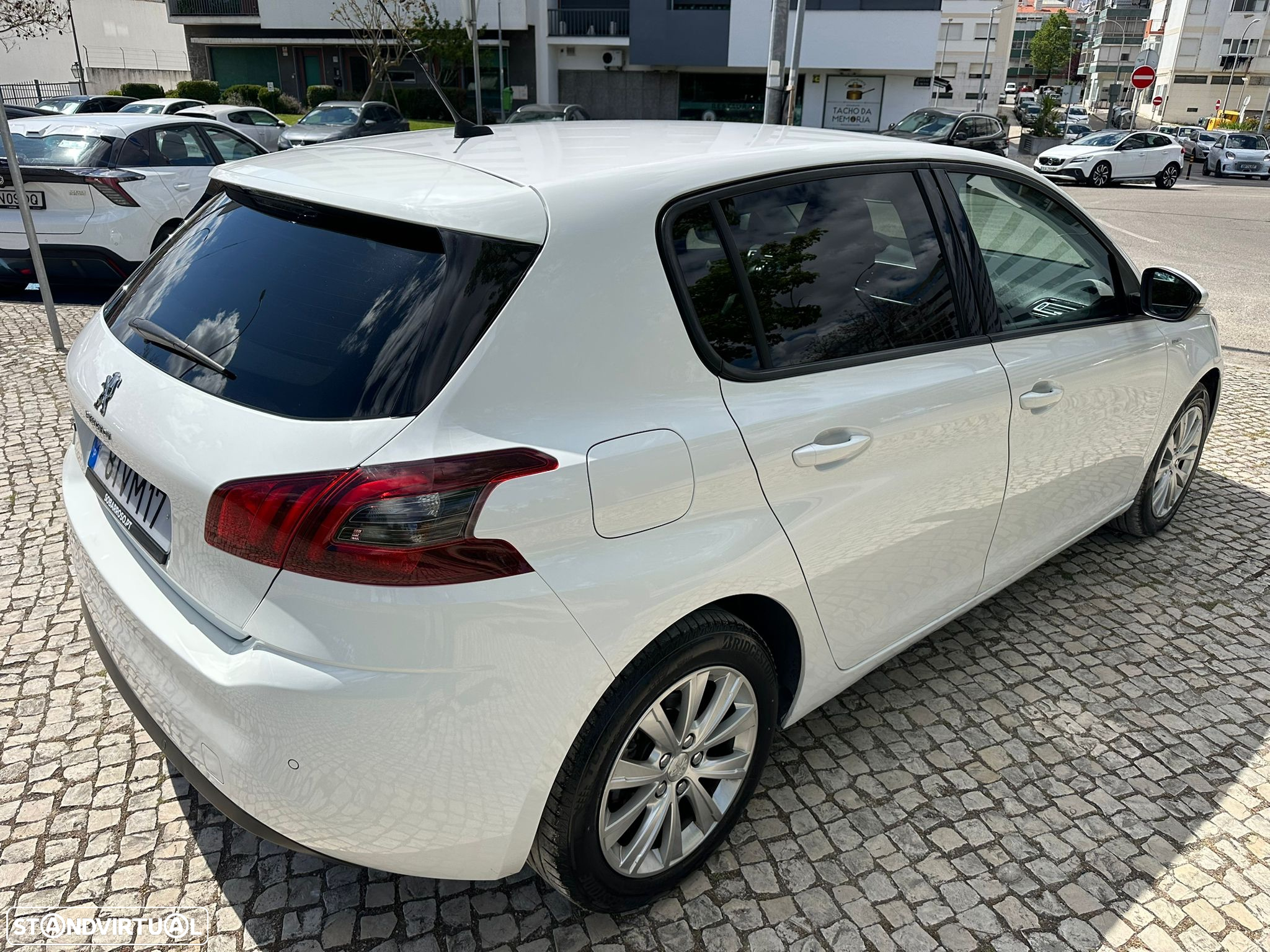 Peugeot 308 1.5 BlueHDi Active - 11