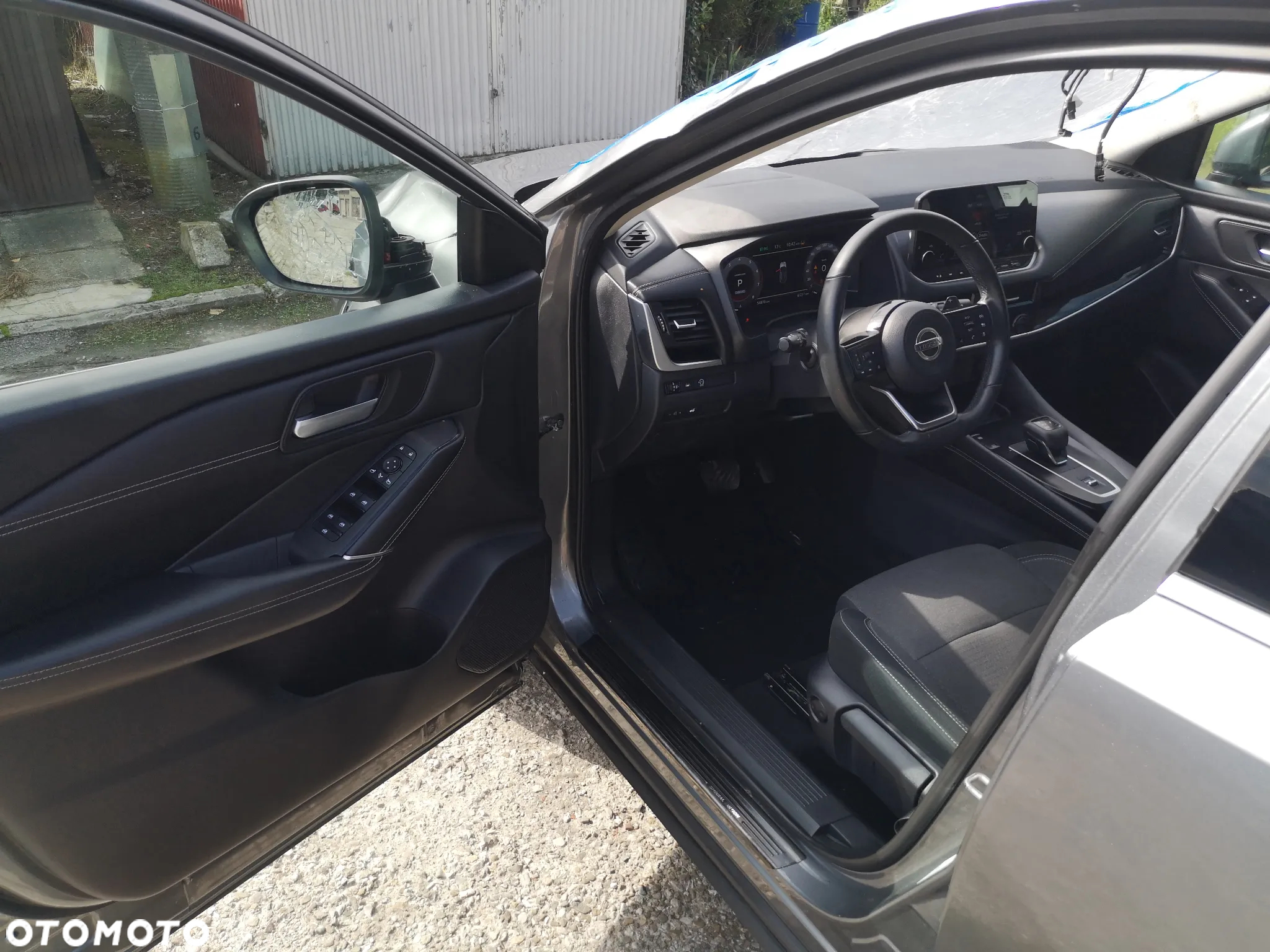 Nissan Qashqai 1.3 DIG-T mHEV Premiere Edition Xtronic - 16