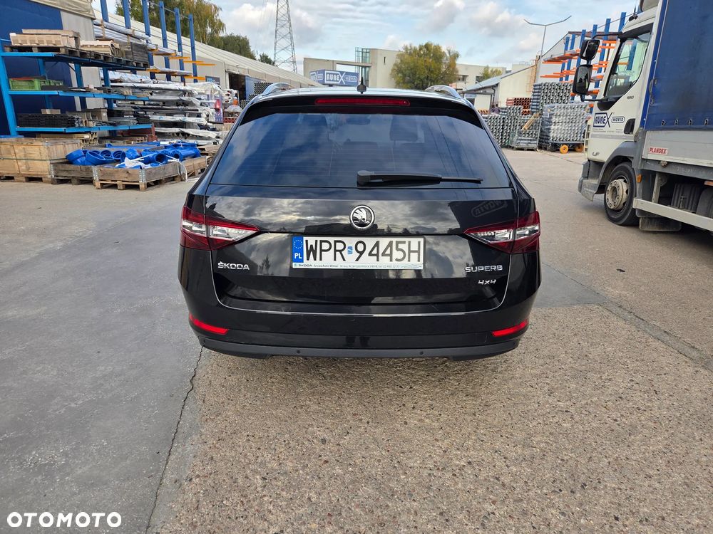 Skoda Superb 2.0 TDI 4x4 Style DSG - 6