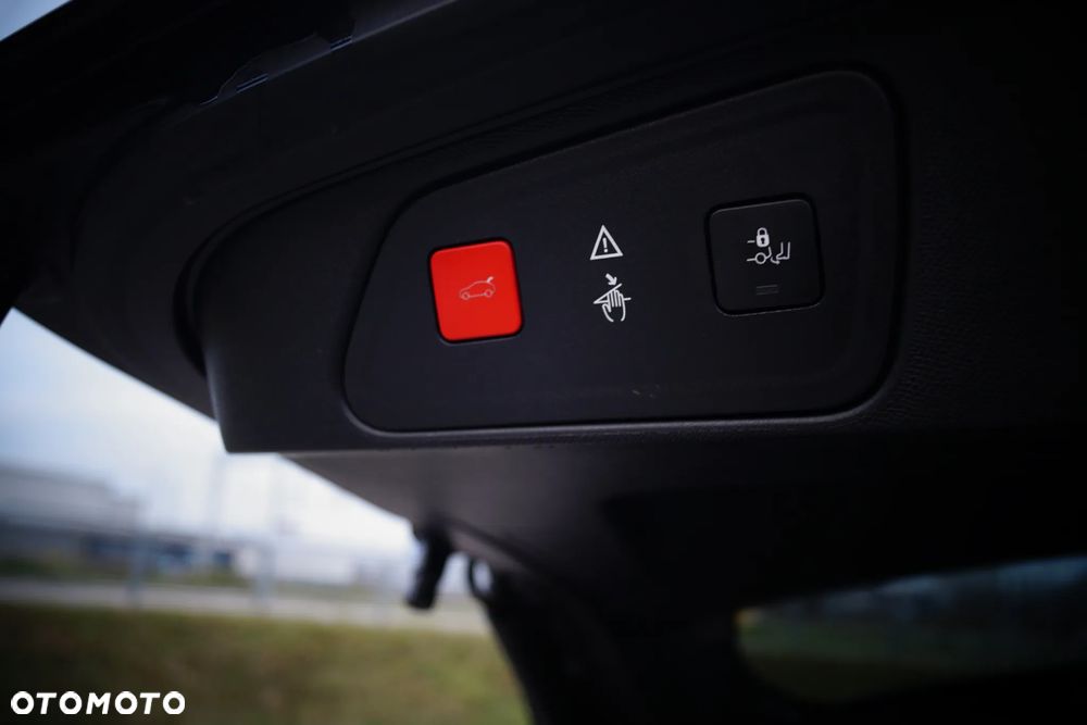 Peugeot 3008 1.5 BlueHDi Allure S&S EAT8 - 25