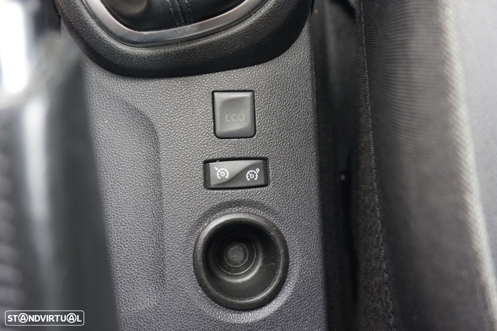 Renault Captur 1.2 TCe Exclusive - 17