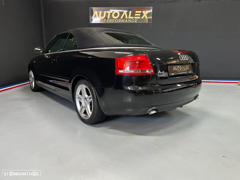 Audi A4 Cabrio 2.0 TDi Exclusive - 6