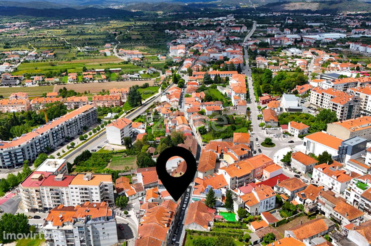 Edifício na Zona Histórica da Lousã - Grande imagem: 3/36