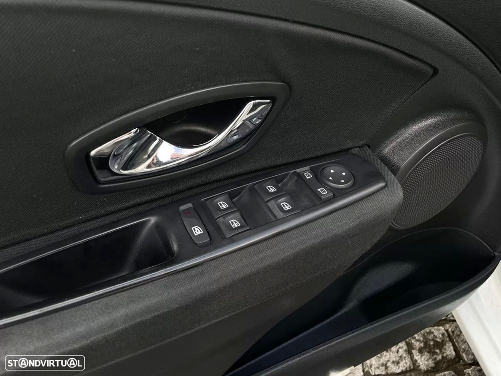 Renault Mégane 1.5 dCi Dynamique - 19