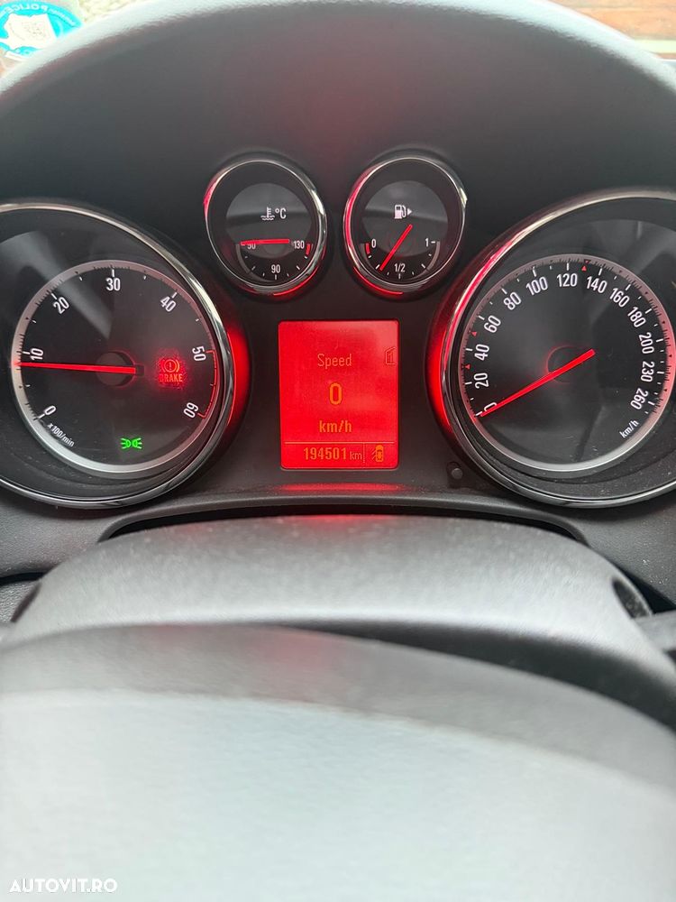 Opel Astra 1.7 CDTI - 8