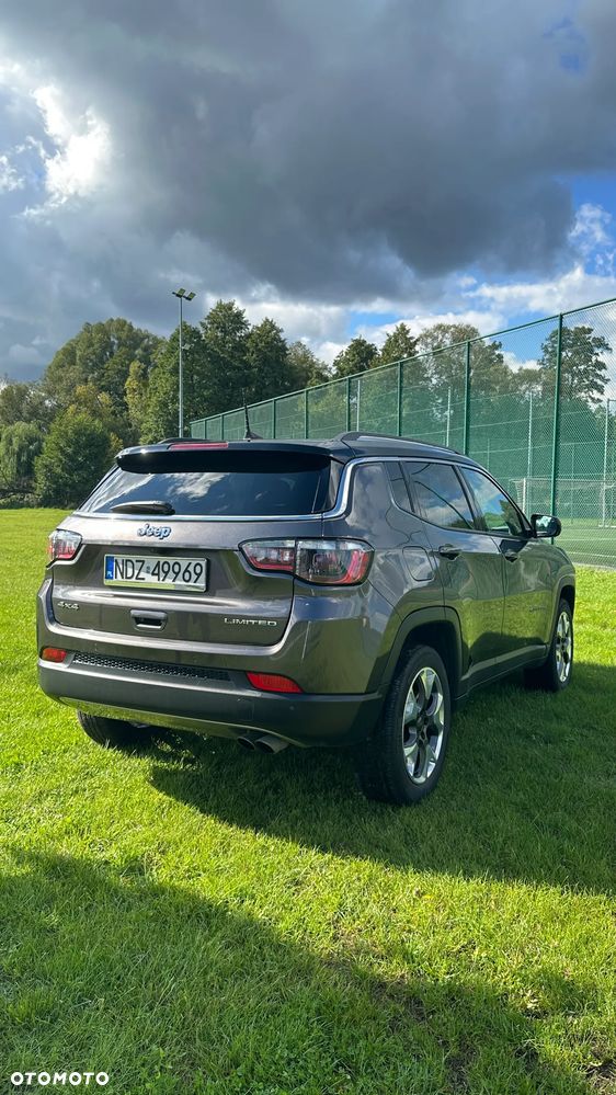 Jeep Compass - 12