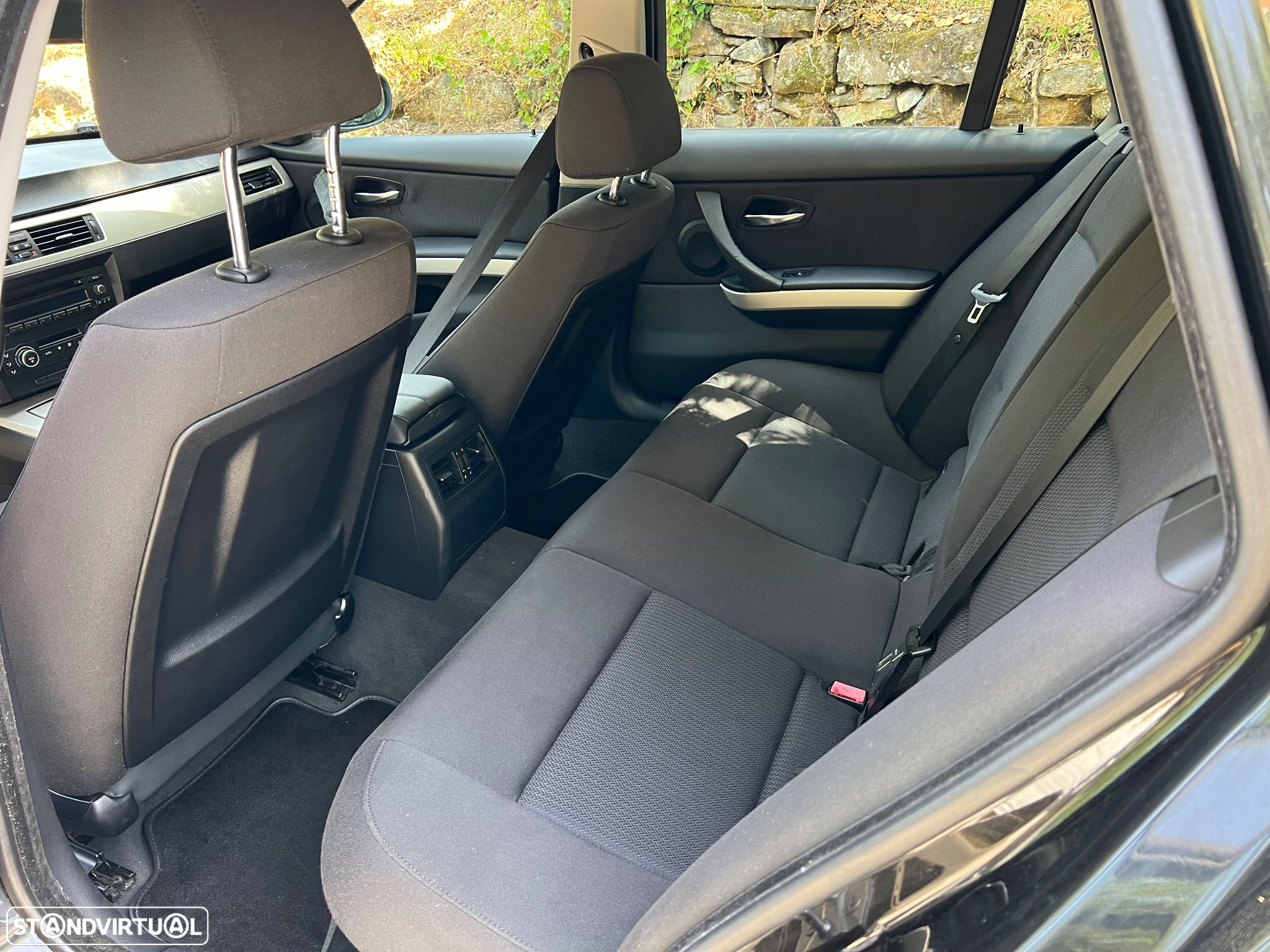 BMW 318 d Touring LifeStyle - 14