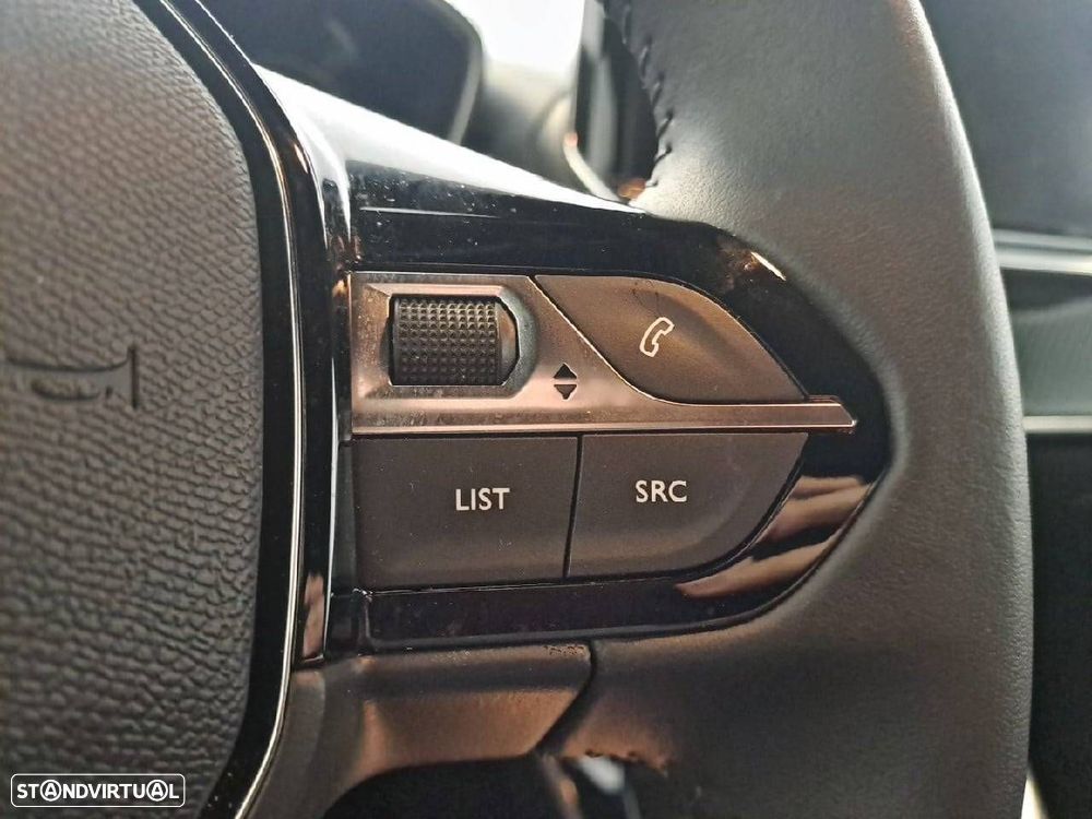 Peugeot 2008 1.2 Style - 17