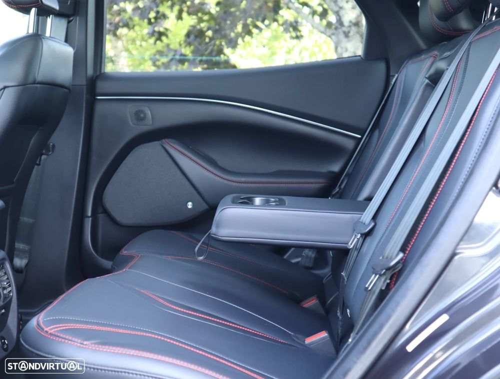 Ford Mustang Mach-E Premium AWD - 23