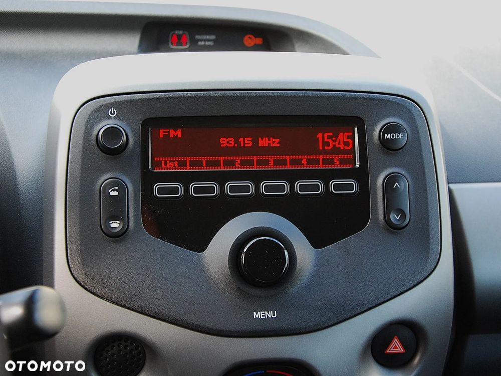 Toyota Aygo x-play - 27