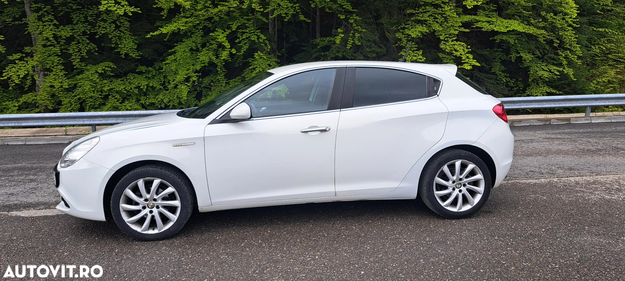 Alfa Romeo Giulietta 1.4 T-Jet Distinctive - 7
