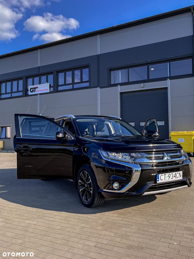 Mitsubishi Outlander 2.0 4WD Plus - 9